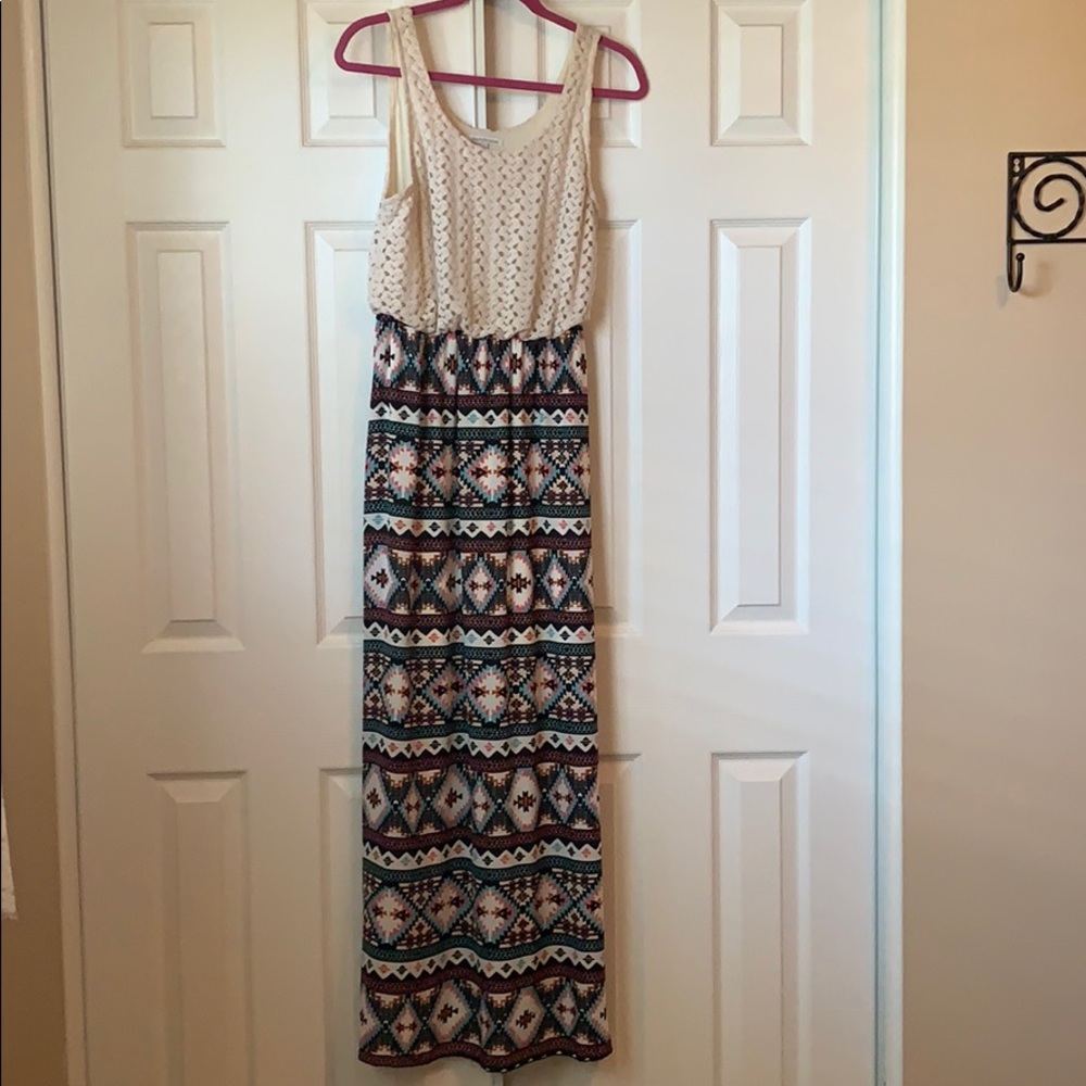 Dress - Picture 2 of 3